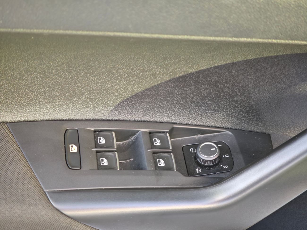 Mandataire VOLKSWAGEN POLO 1.0 TSI 110 S&S DSG7 R-Line