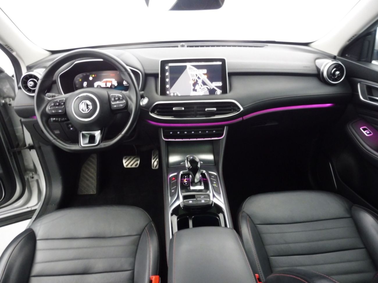 Mandataire MG HS 1.5 T-GDI 162 AT luxury