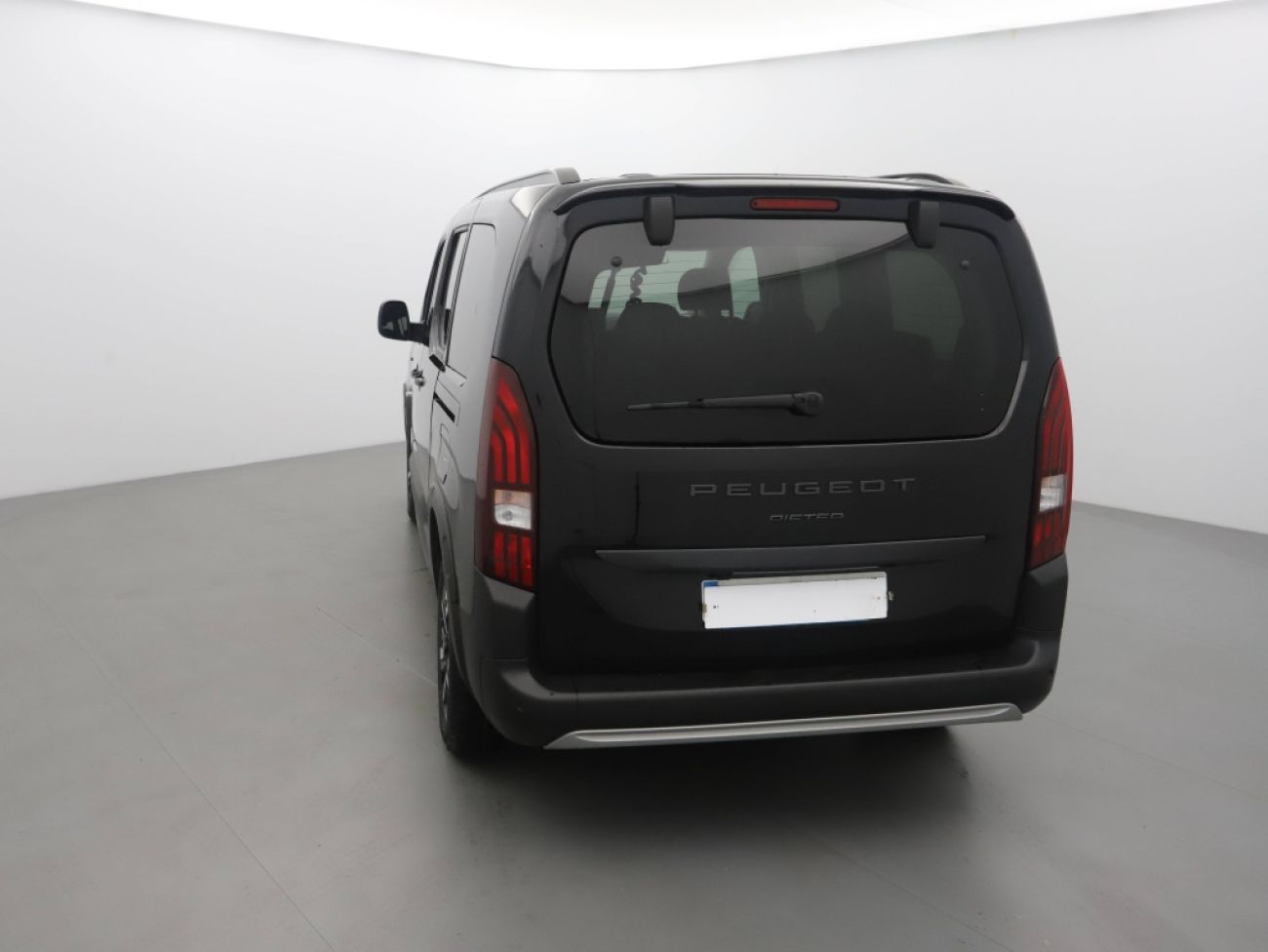 Mandataire PEUGEOT Rifter TAILLE XL - 1.5 BLUEHDI 130CH S&S GT EAT8 7 PLACES