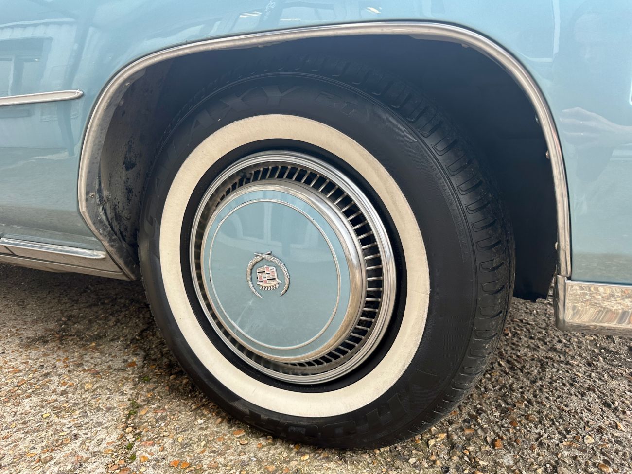 Mandataire CADILLAC ELDORADO CABRIOLET V8 500 CI 8.2