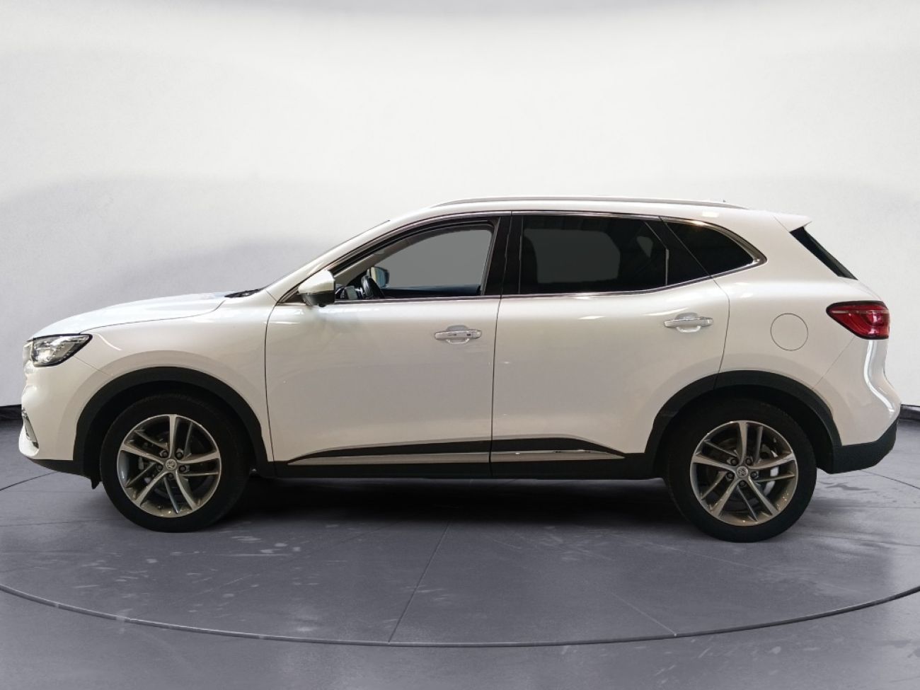 Mandataire MG HS 1.5 T-GDI 162 AT luxury