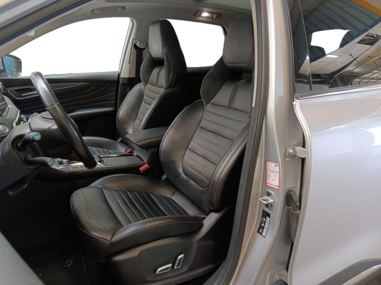 Mandataire MG HS 1.5 T-GDI 162 AT luxury