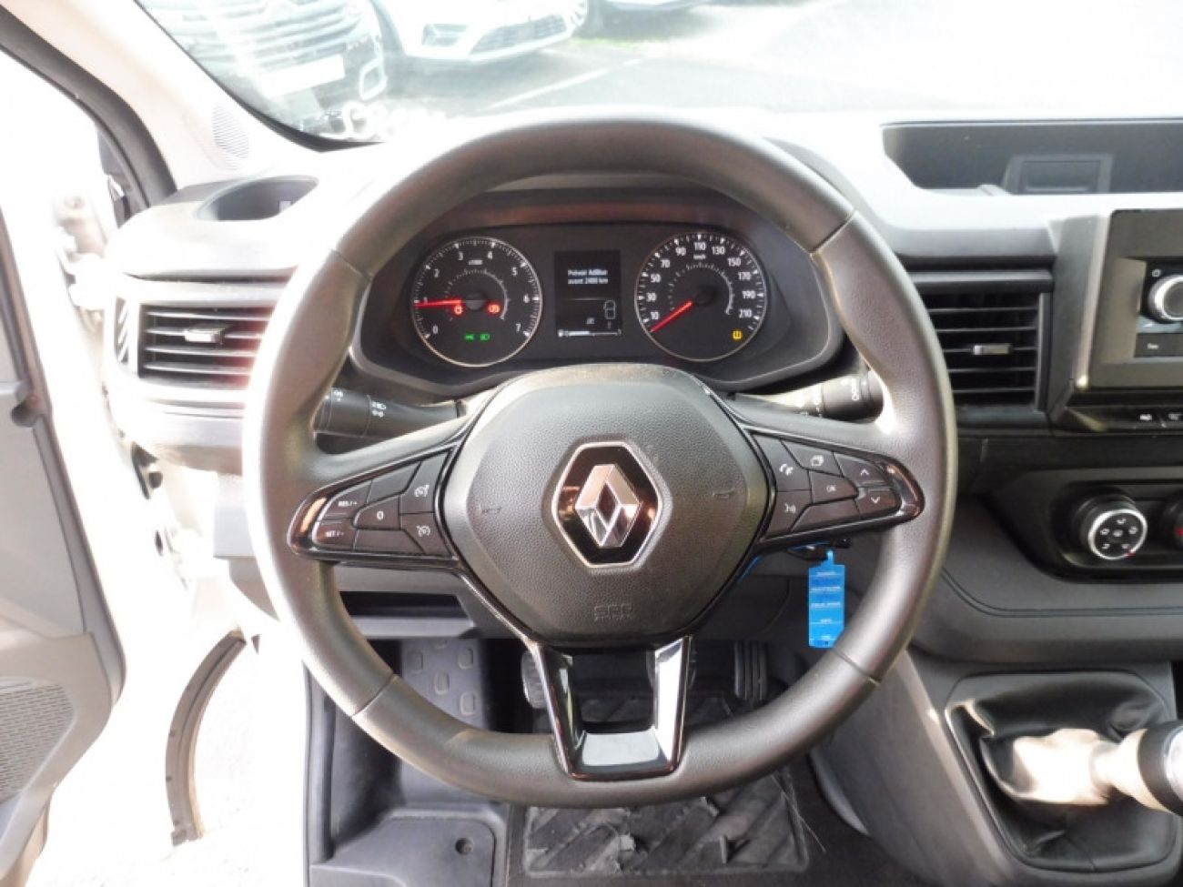 Mandataire RENAULT Trafic Passenger L1 2.0 BLUE DCI 150CH S&S ZEN 9 PLACES