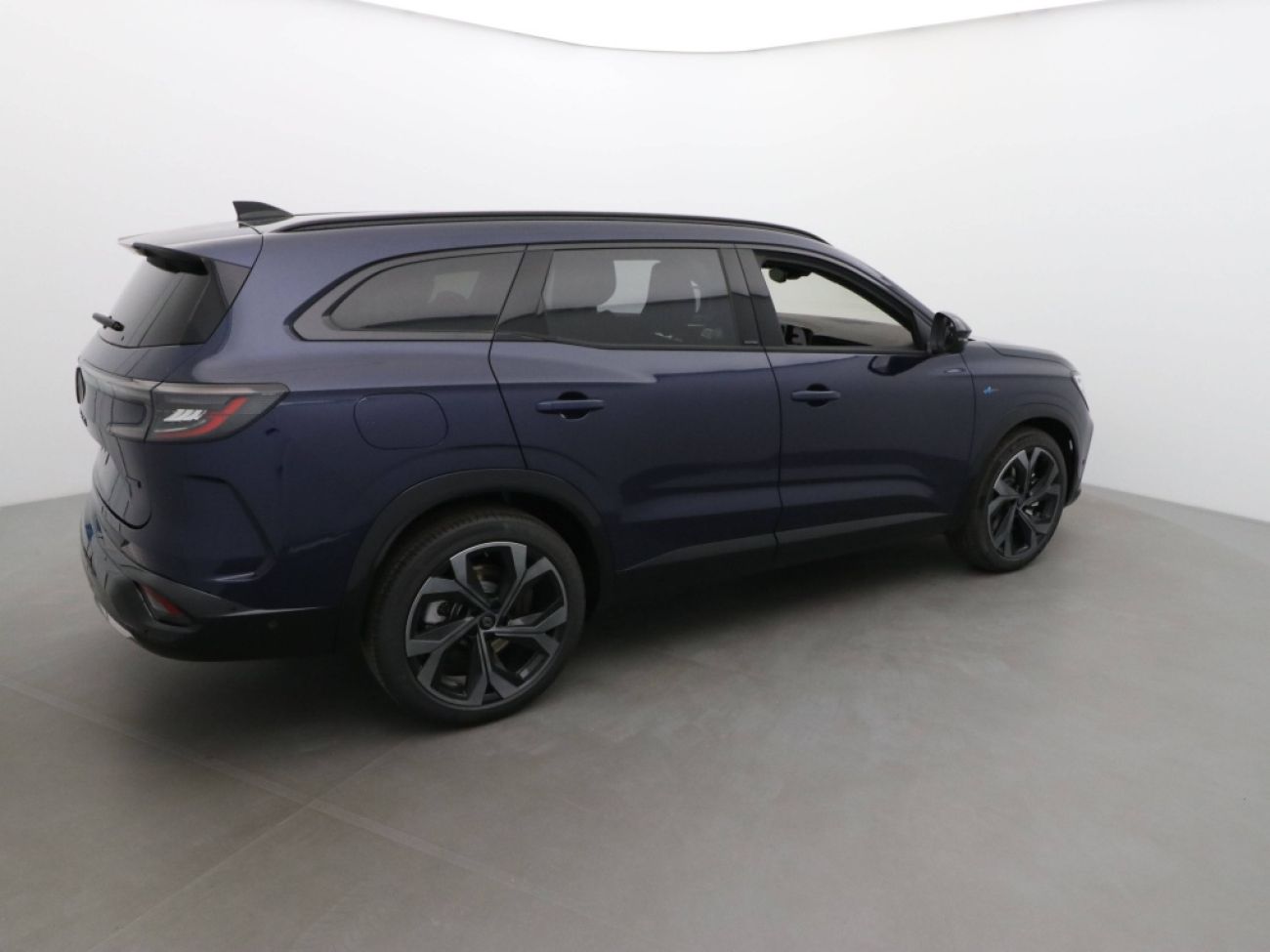 Mandataire RENAULT ESPACE VI 1.2 E-TECH FULL HYBRID 200CH ESPRIT ALPINE 7 PLACES - 25