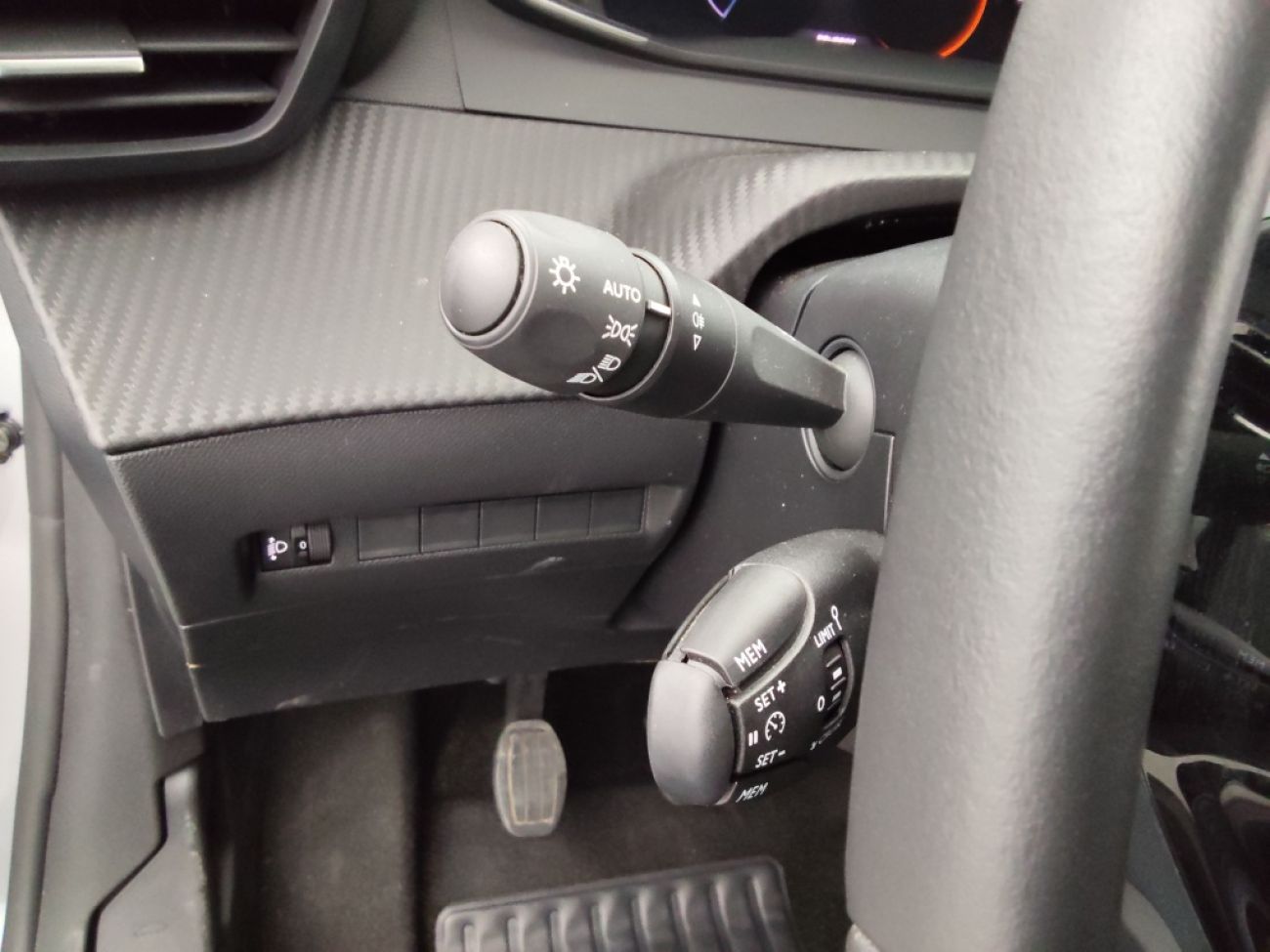 Mandataire PEUGEOT 208 1.2 100CH S&S ALLURE