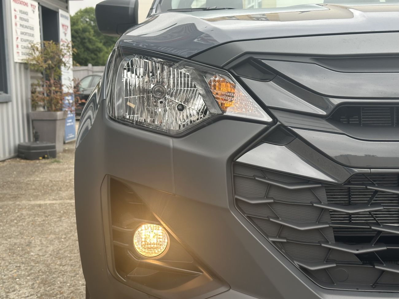 Mandataire ISUZU D-MAX N60 SPACE CAB 1.9 164 CH 4X4 B