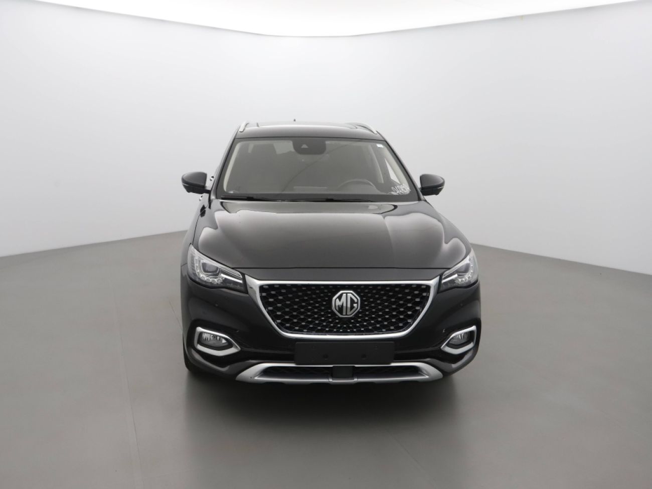 Mandataire MG HS 1.5 T-GDI 162 AT luxury