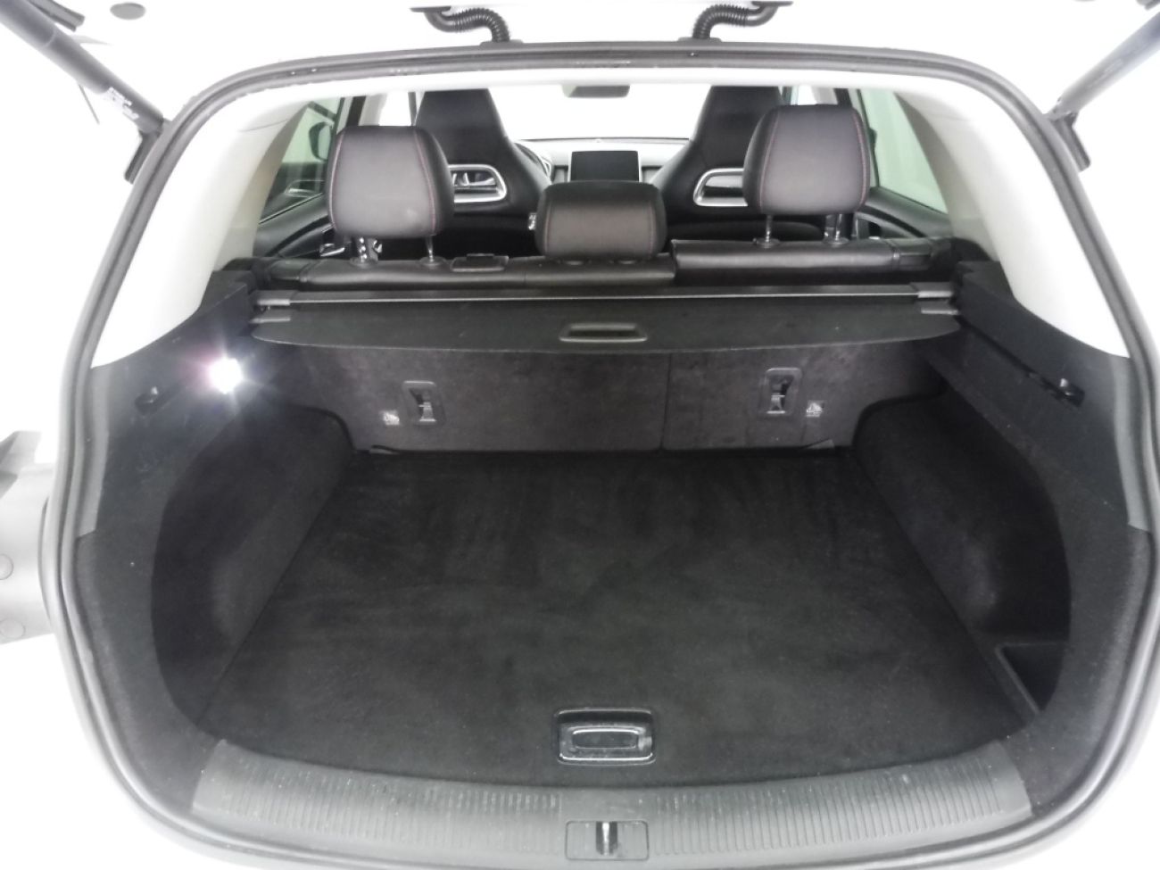 Mandataire MG HS 1.5 T-GDI 162 AT luxury