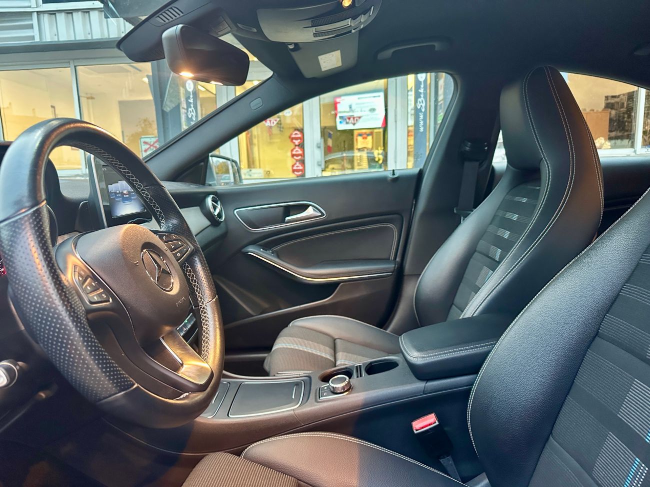 Mandataire MERCEDES-BENZ CLA 200 d 7G-DCT Sensation
