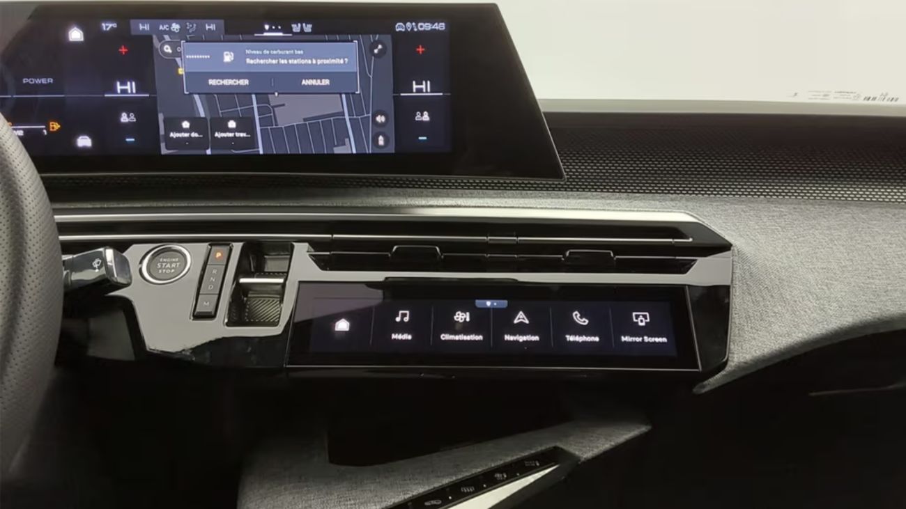 Mandataire PEUGEOT 3008 Allure HYBRID 145 e-dsc6