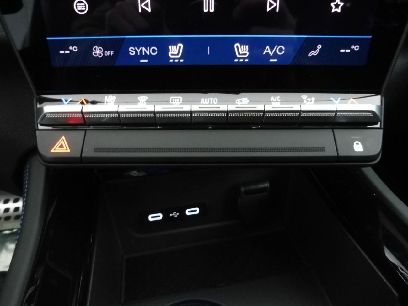 Mandataire RENAULT Rafale 1.2 E-TECH FULL HYBRID 200CH ESPRIT ALPINE - 25