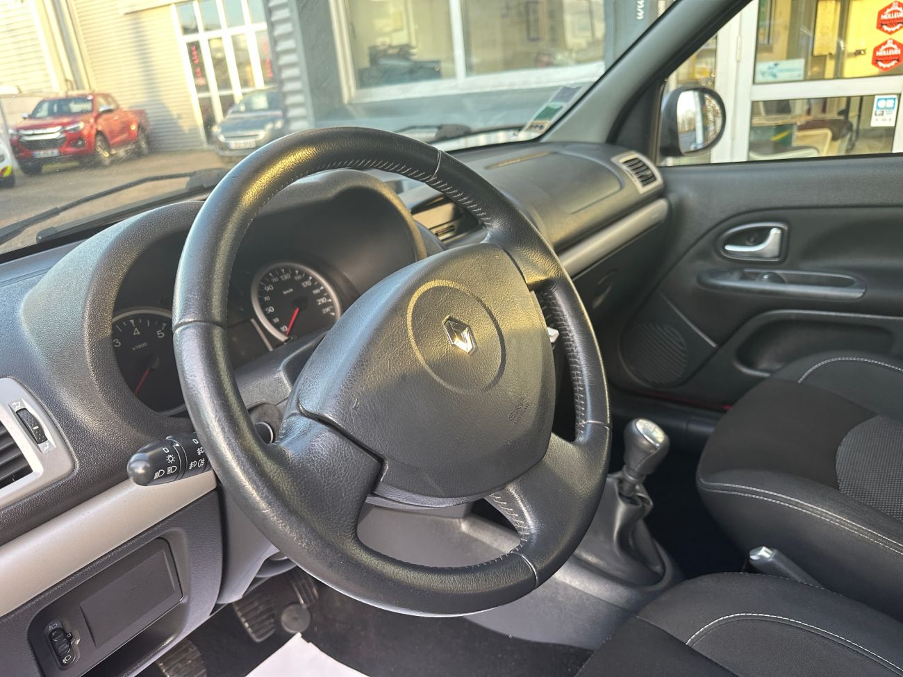 Mandataire RENAULT CLIO CAMPUS 1.2 16V 75 eco2 ByeBye Pack Clim Euro 5