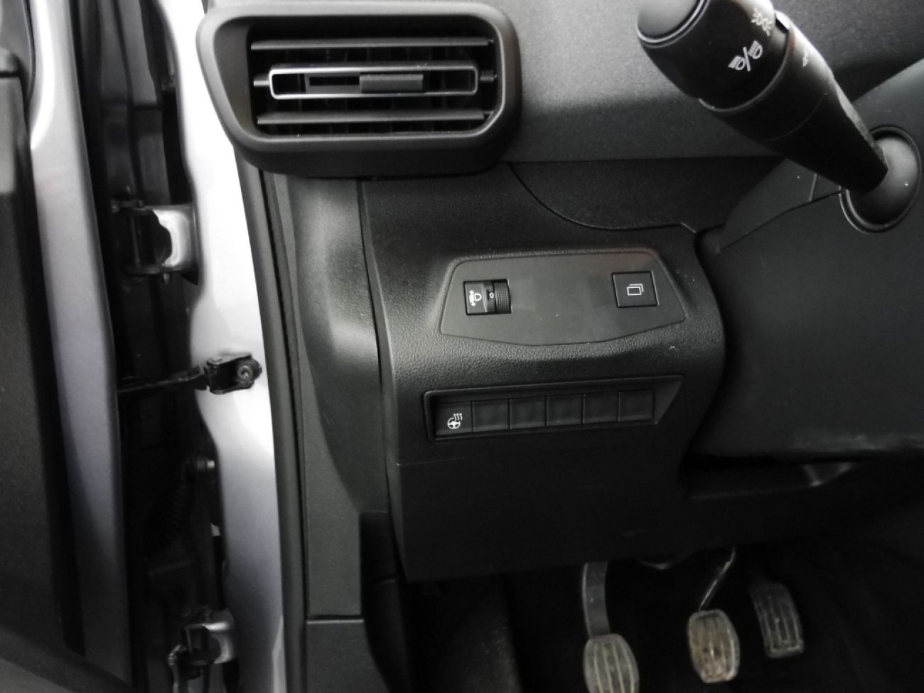 Mandataire PEUGEOT RIFTER TAILLE M - 1.5 BLUEHDI 100CH S&S ALLURE 5 PLACES