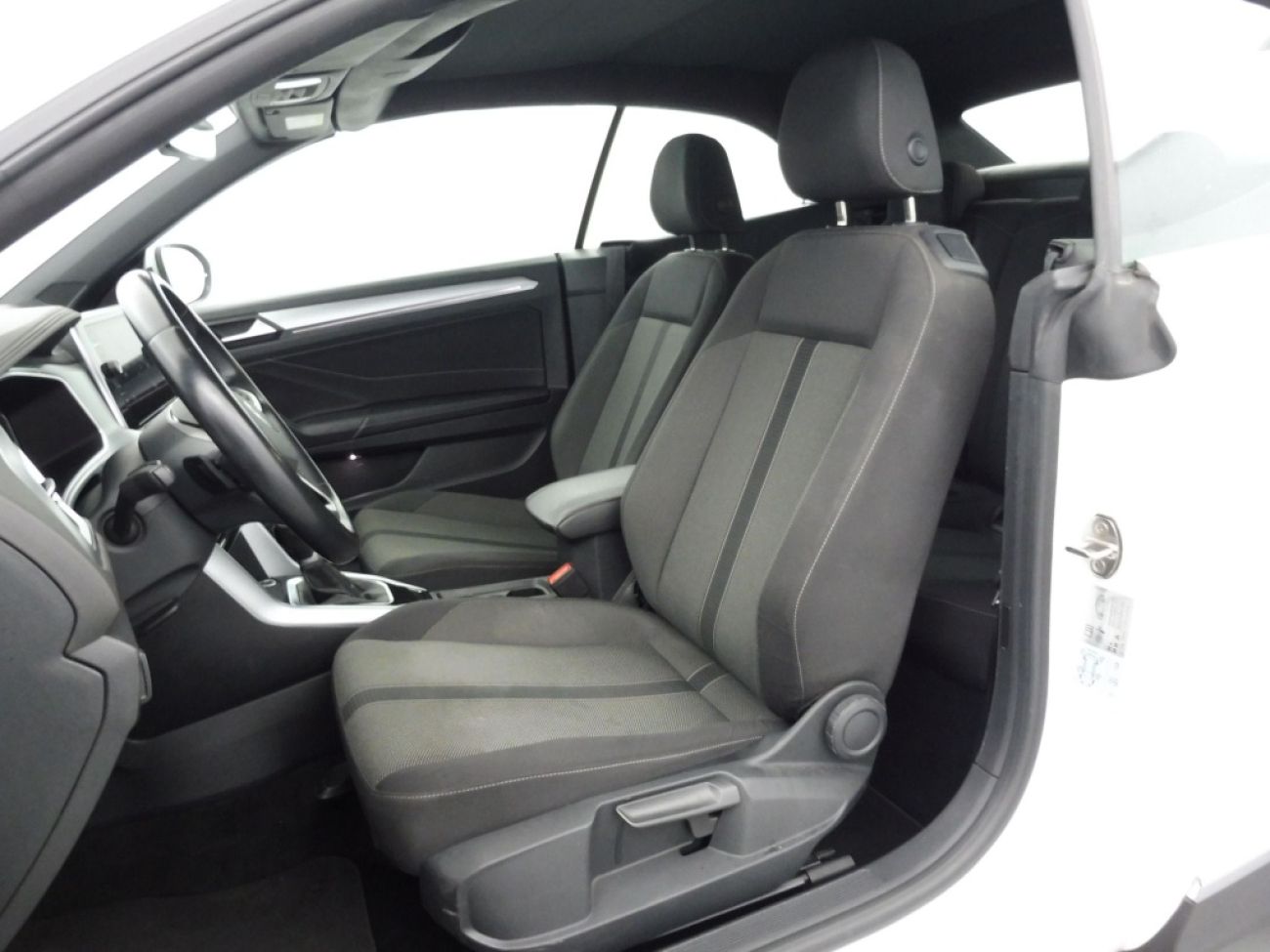 Mandataire VOLKSWAGEN T-Roc Cabriolet 1.5 TSI 150 DSGstyle