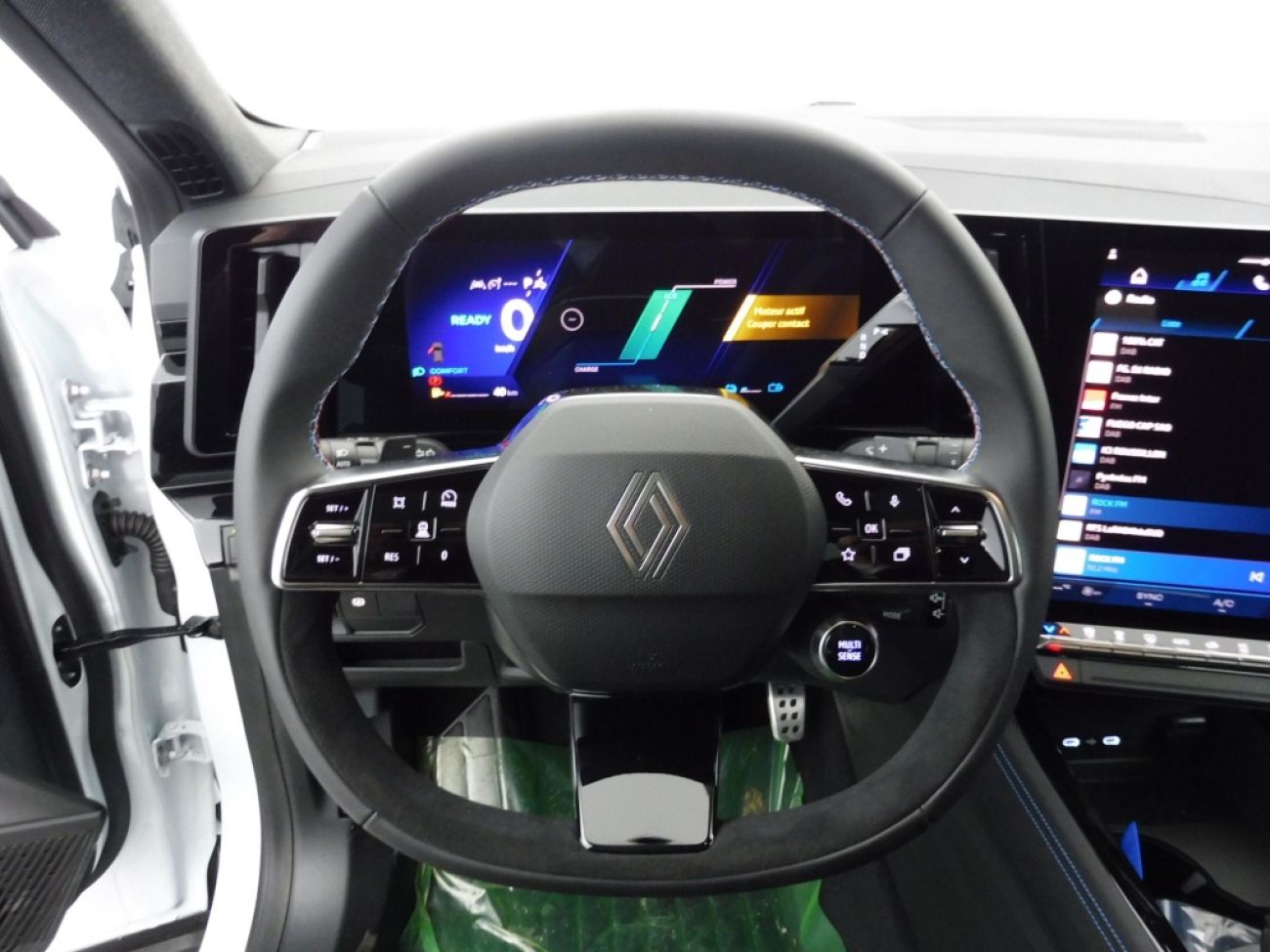 Mandataire RENAULT Espace 1.2 E-TECH FULL HYBRID 200CH ESPRIT ALPINE 7 PLACES - 25