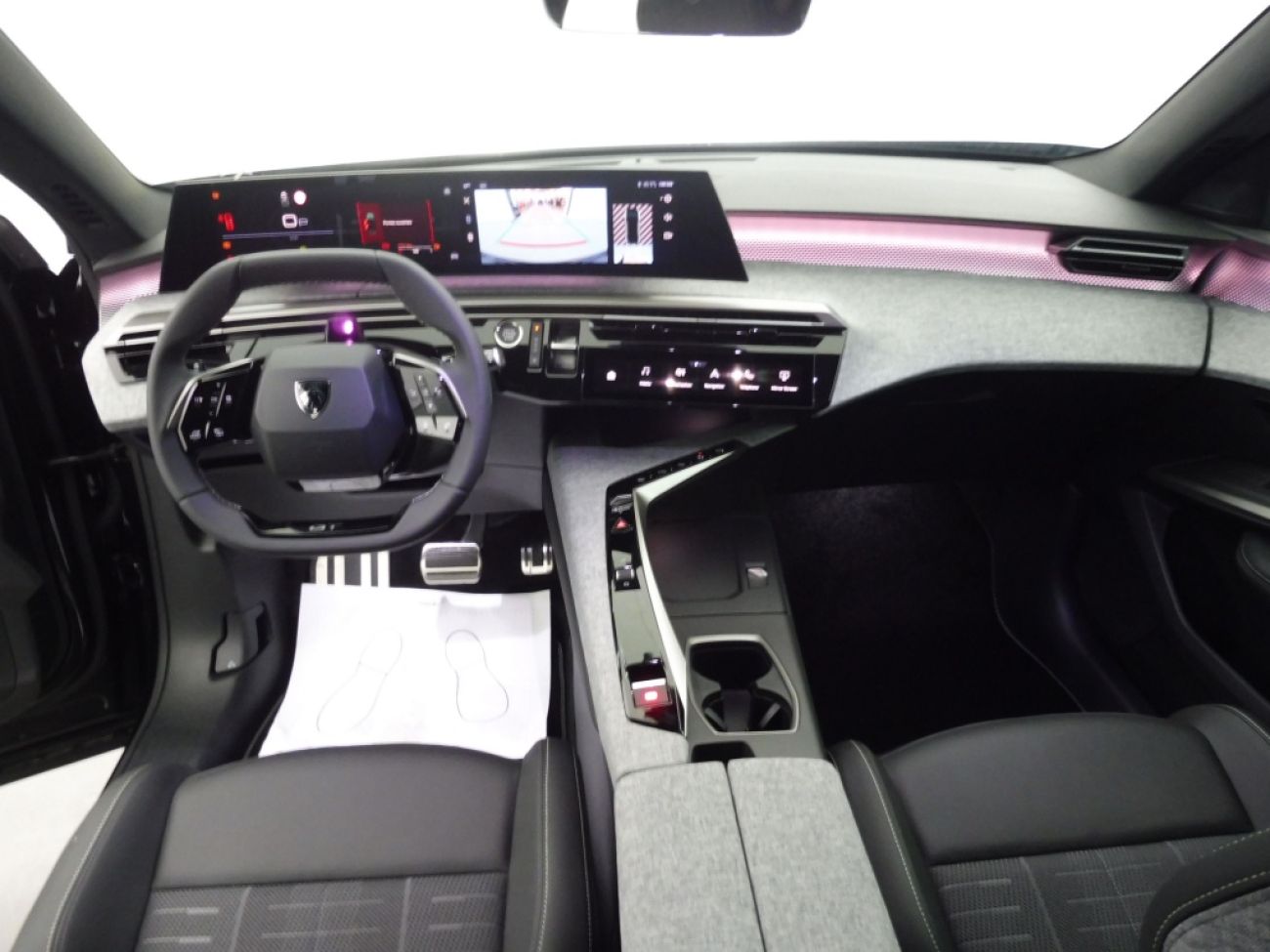 Mandataire PEUGEOT 3008 1.2 HYBRID 145CH GT E-DCS6
