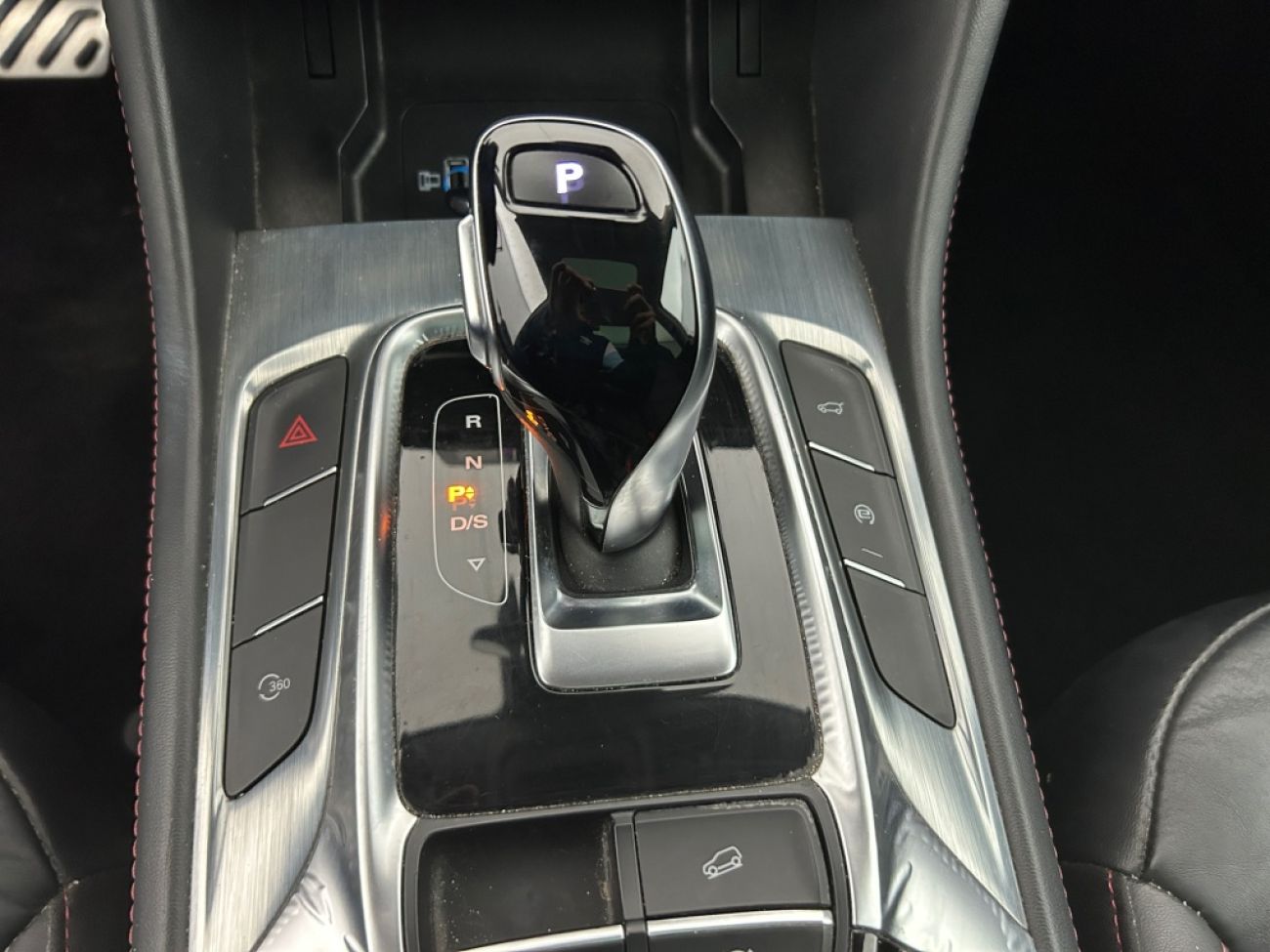 Mandataire MG HS 1.5 T-GDI 162 AT luxury