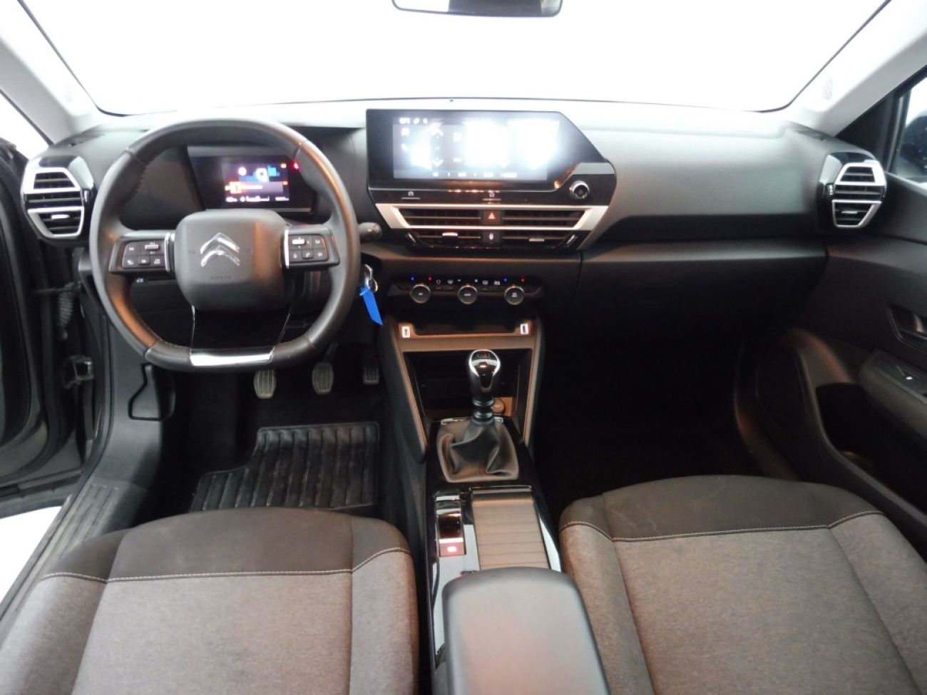 Mandataire Citroën C4 X 1.2 PURETECH 100 FEEL