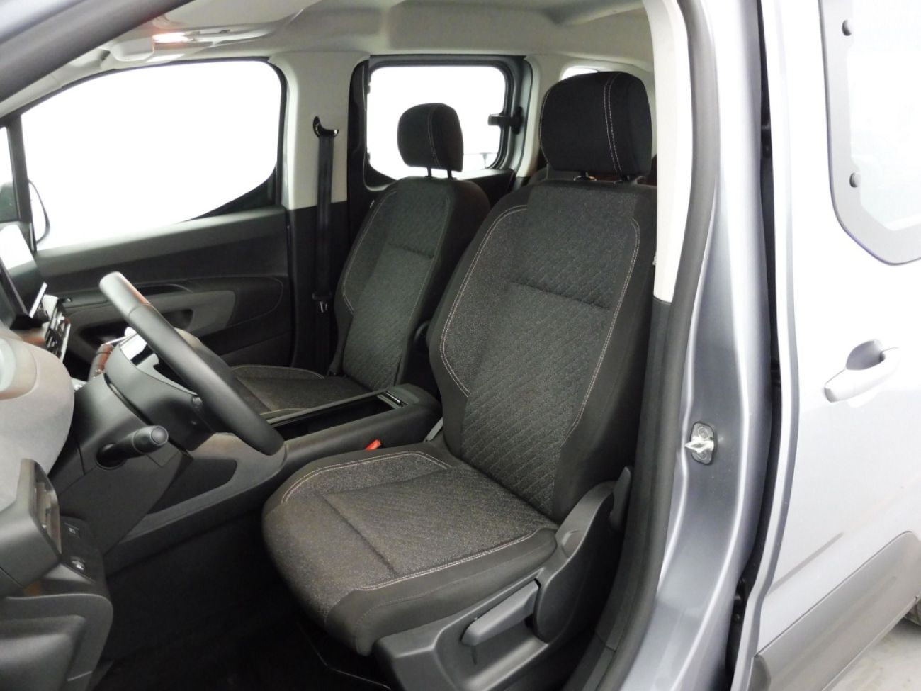 Mandataire PEUGEOT RIFTER TAILLE M - 1.5 BLUEHDI 100CH S&S ALLURE 5 PLACES