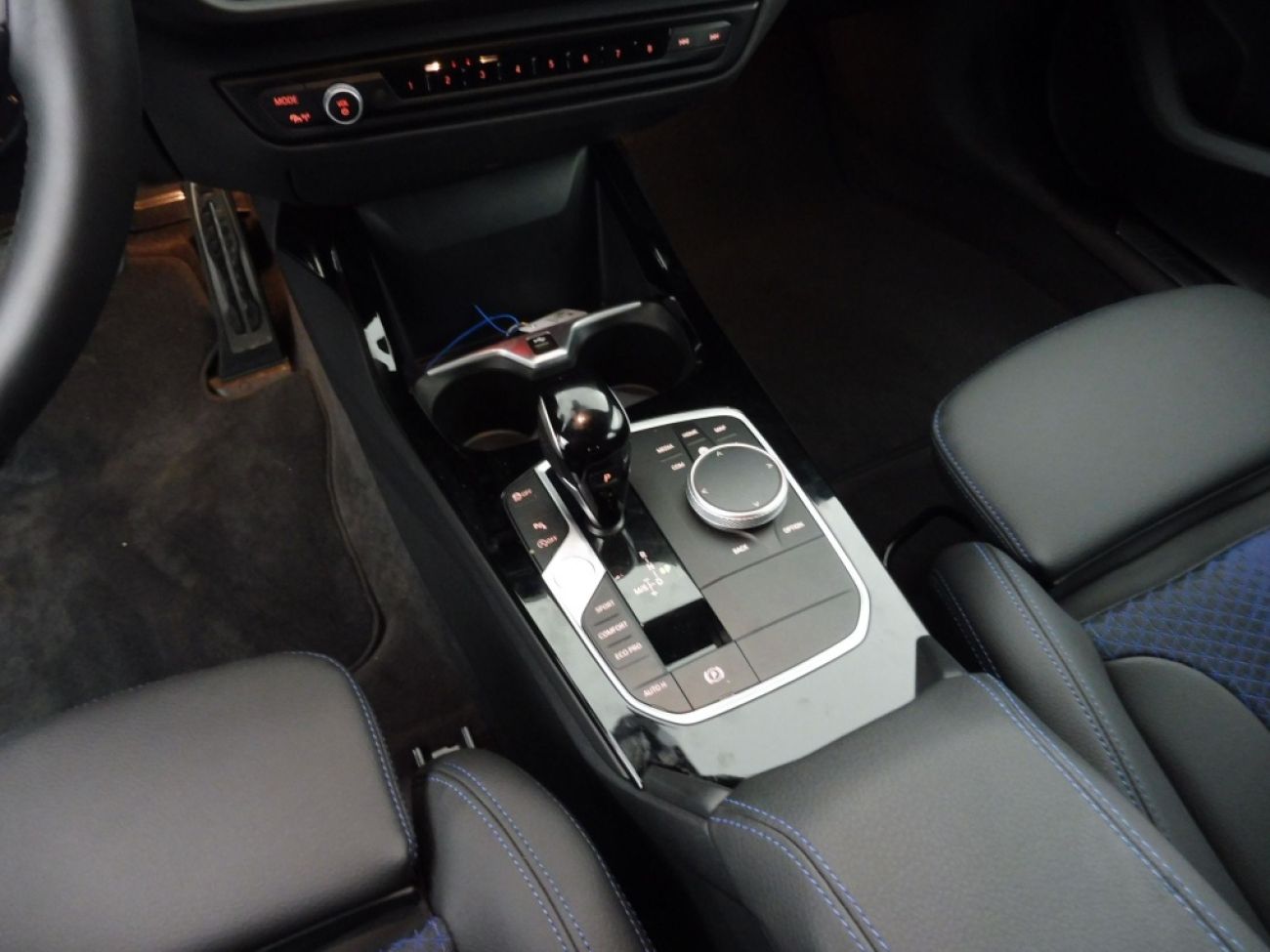 Mandataire BMW SERIE 1 118I STEPTRONIC 136 M-SPORT