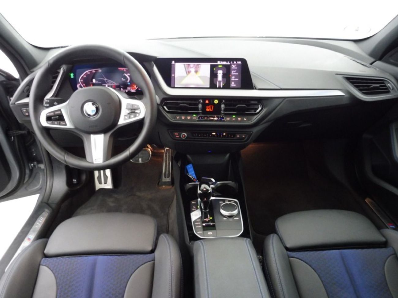 Mandataire BMW SERIE 1 118I STEPTRONIC 136 M-SPORT