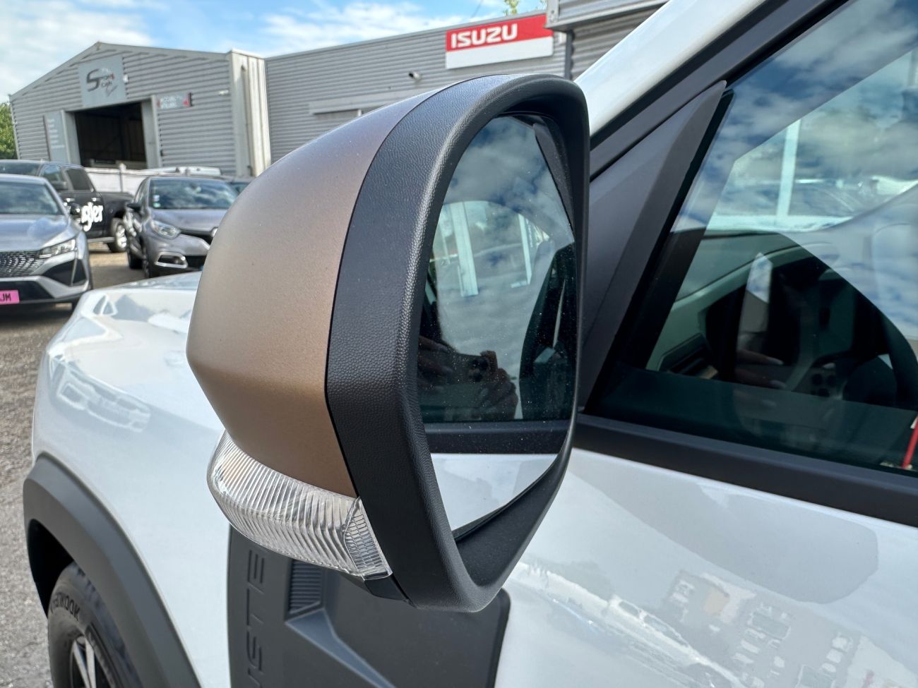 Mandataire Dacia DUSTER ECO-G 100 Extreme