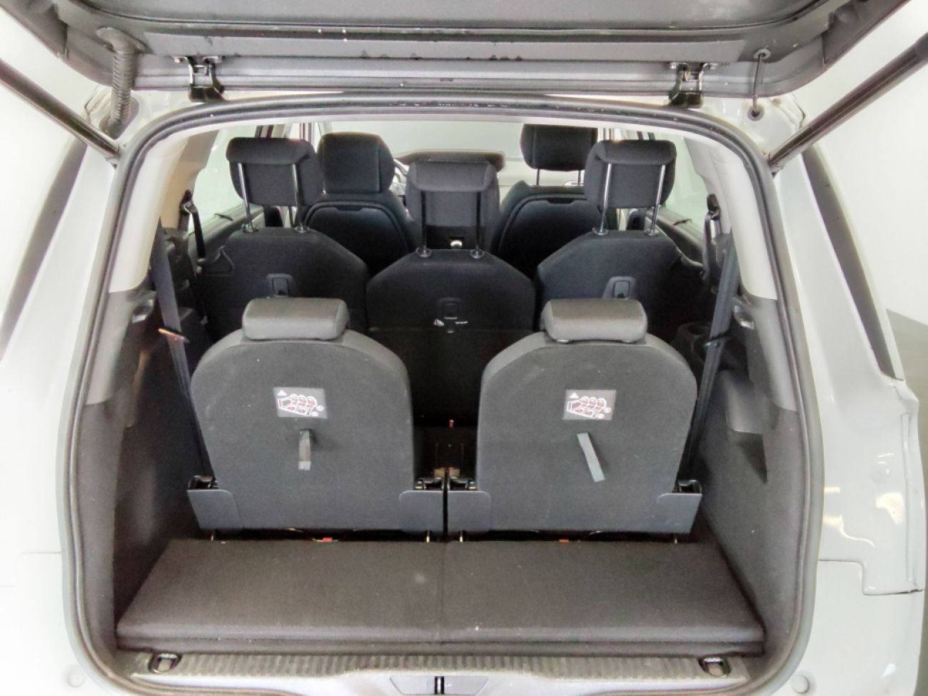 Mandataire Citroën Grand C4 Spacetourer PURETECH 130CH S&S SHINE PACK