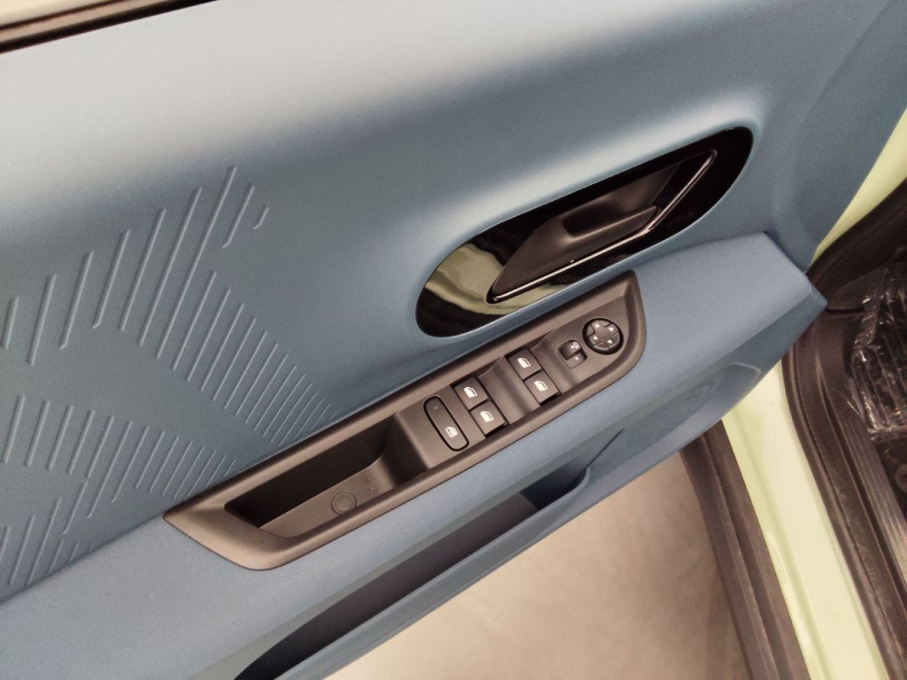 Mandataire FIAT Grande panda 1.2 HYBRID 100CH LA PRIMA EDCT6