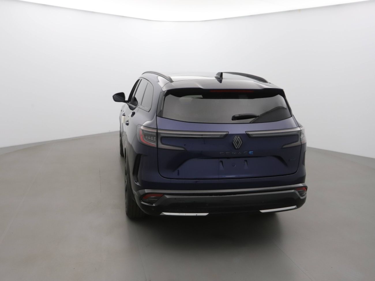 Mandataire RENAULT ESPACE VI 1.2 E-TECH FULL HYBRID 200CH ESPRIT ALPINE 7 PLACES - 25