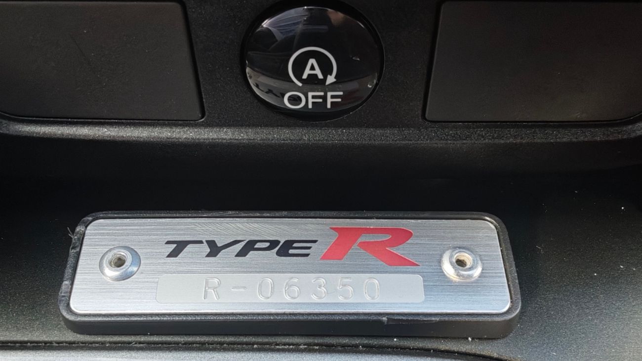 Mandataire HONDA CIVIC TYPE R 2.0 i-VTEC Type R GT FK2#06350