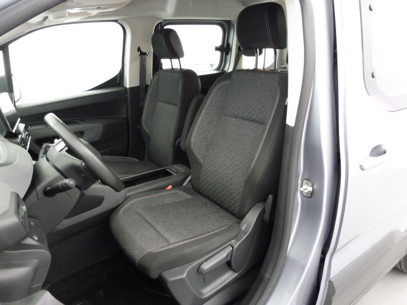 Mandataire PEUGEOT RIFTER TAILLE M - 1.5 BLUEHDI 100CH S&S ALLURE 5 PLACES