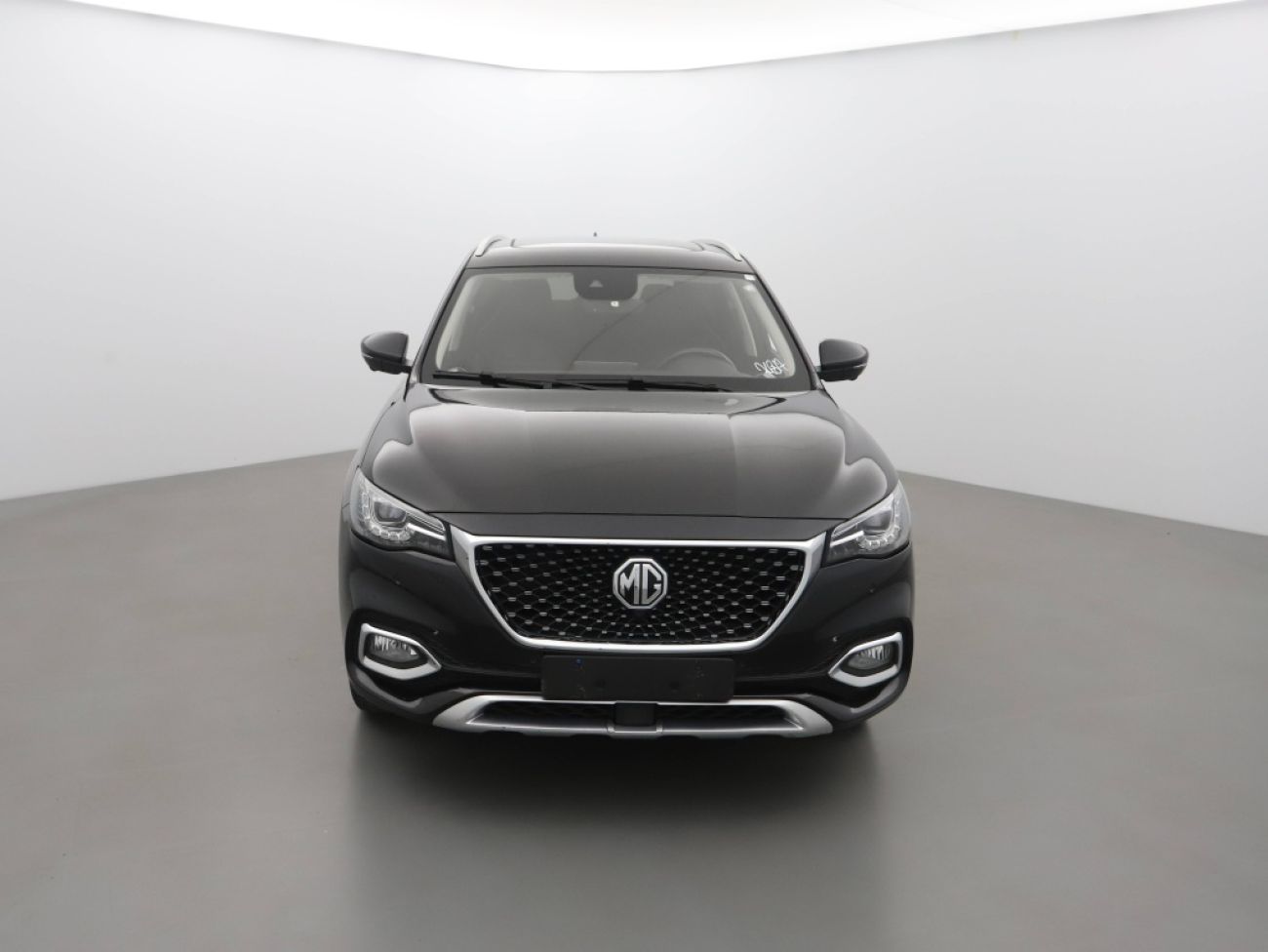Mandataire MG HS 1.5 T-GDI 162 AT luxury