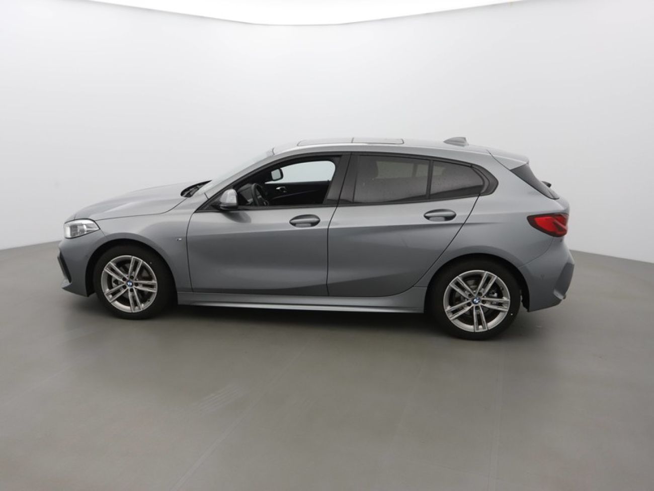 Mandataire BMW SERIE 1 118I STEPTRONIC 136 M-SPORT