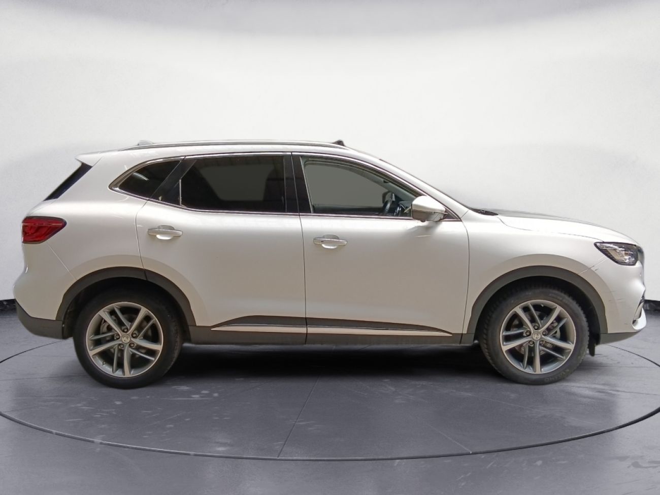 Mandataire MG HS 1.5 T-GDI 162 AT luxury