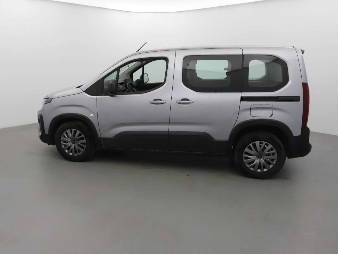 Mandataire PEUGEOT RIFTER TAILLE M - 1.5 BLUEHDI 100CH S&S ALLURE 5 PLACES
