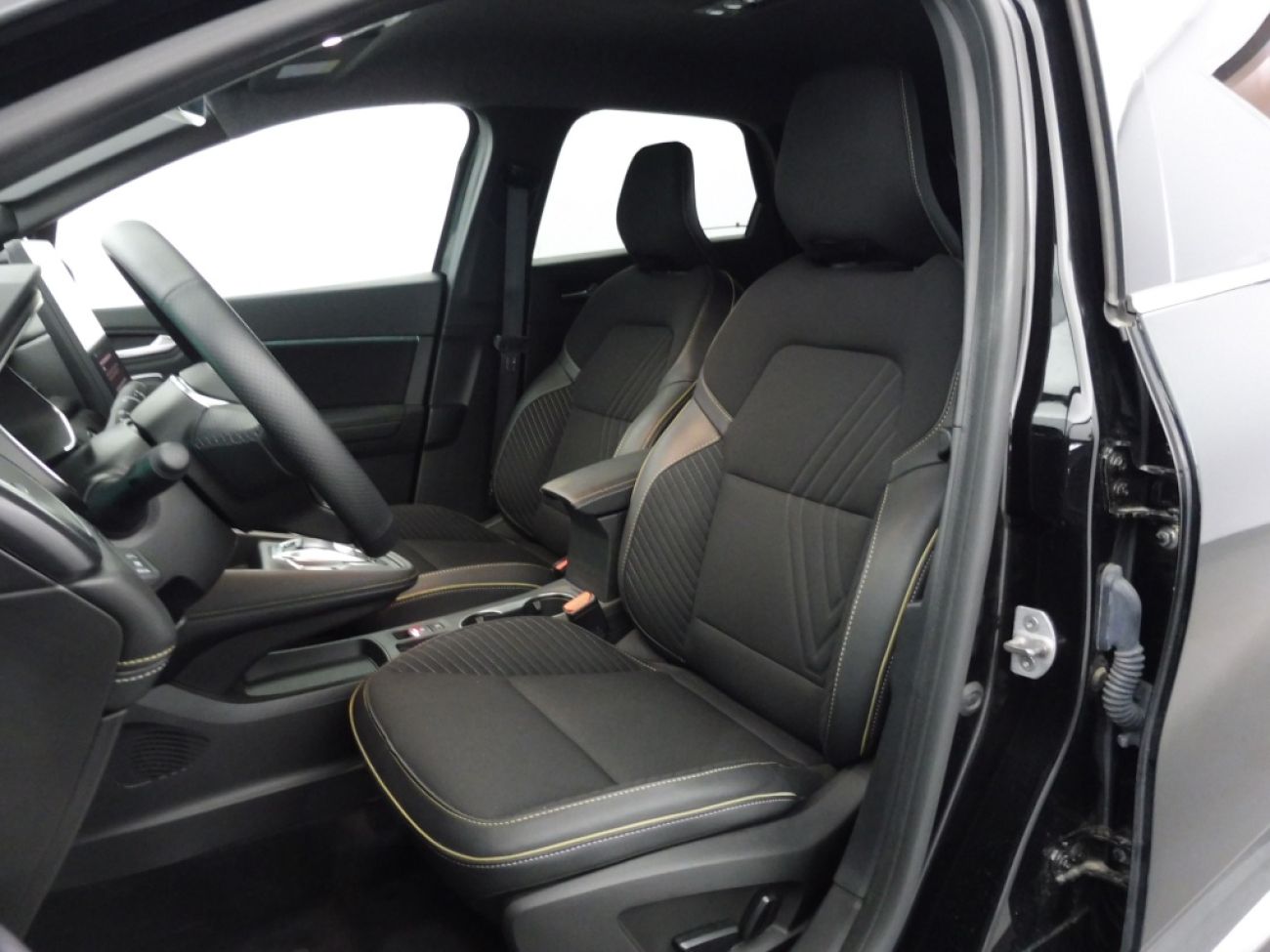 Mandataire RENAULT Symbioz 1.6 E-TECH FULL HYBRID 145CH ICONIC