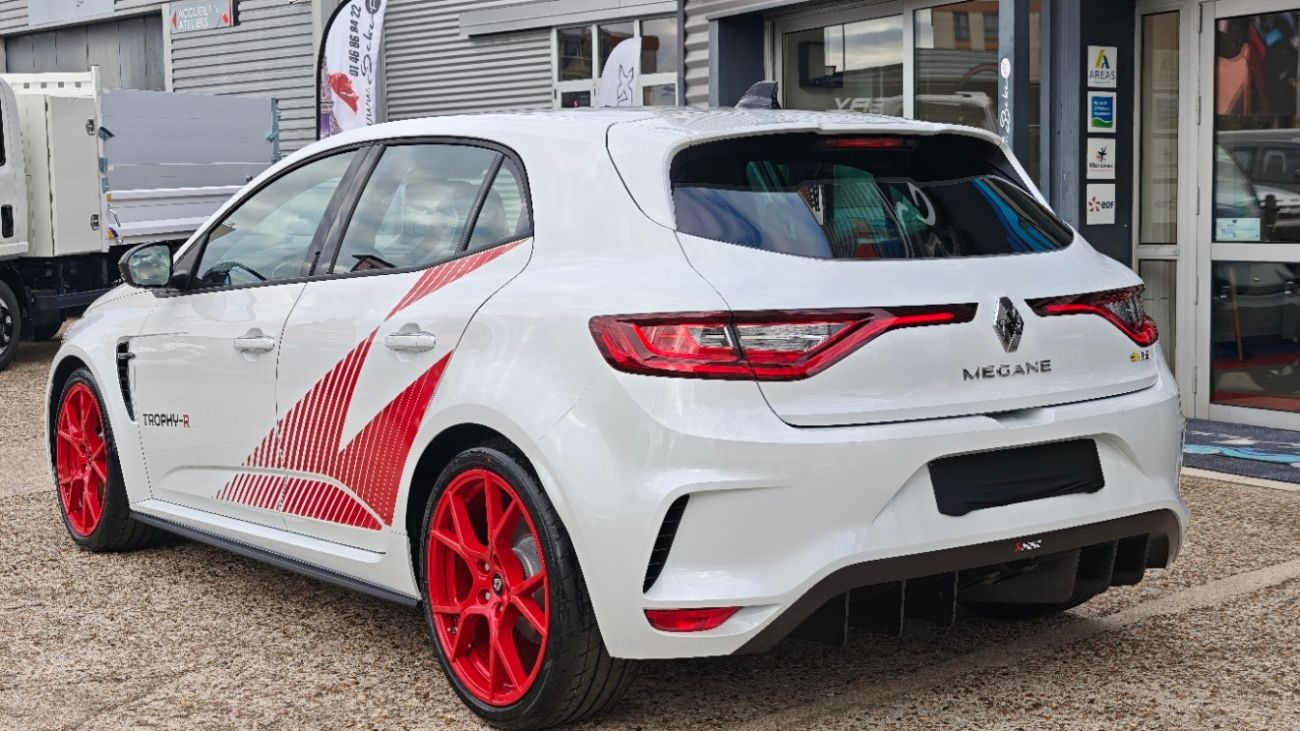 Mandataire RENAULT MEGANE IV BERLINE TCe 300 RS Trophy-R #218