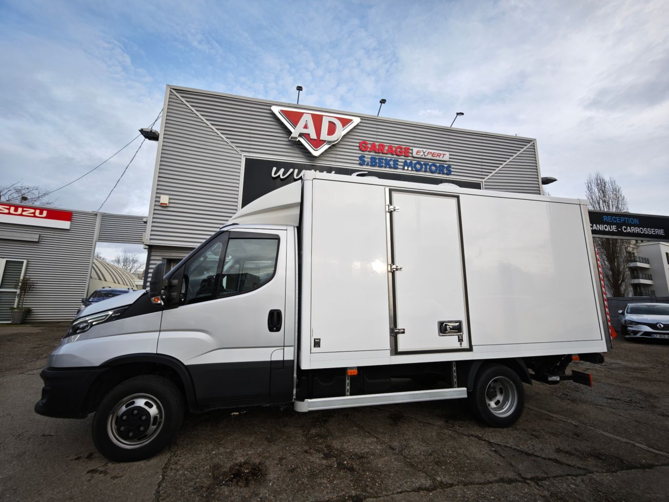 Mandataire IVECO DAILY FOURGON 35 C 21 HA8 FOUR OPE ADVANCE CONNECT HI-MATIC DELIVERY URBAN
