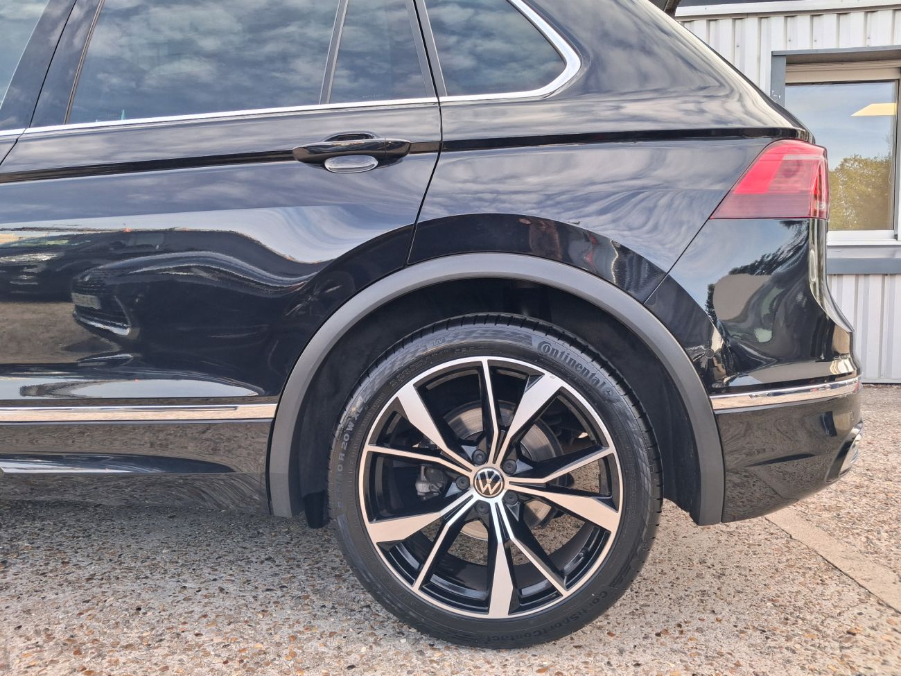 Mandataire VOLKSWAGEN TIGUAN 1.5 TSI 150ch DSG7 R-Line