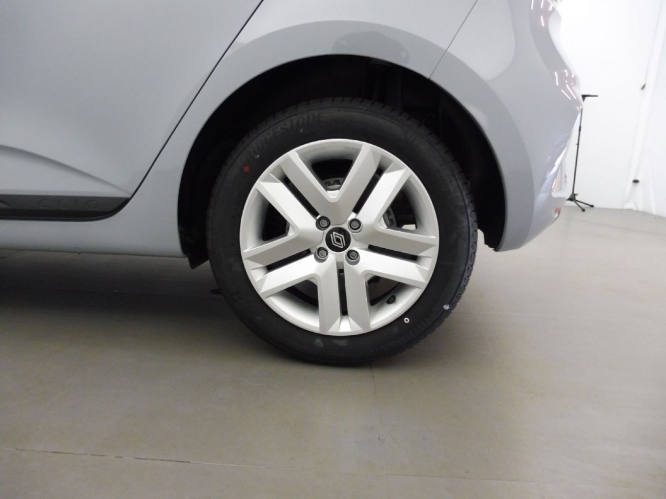 Mandataire RENAULT CLIO V 1.5 DCI 100CH EVOLUTION - 25