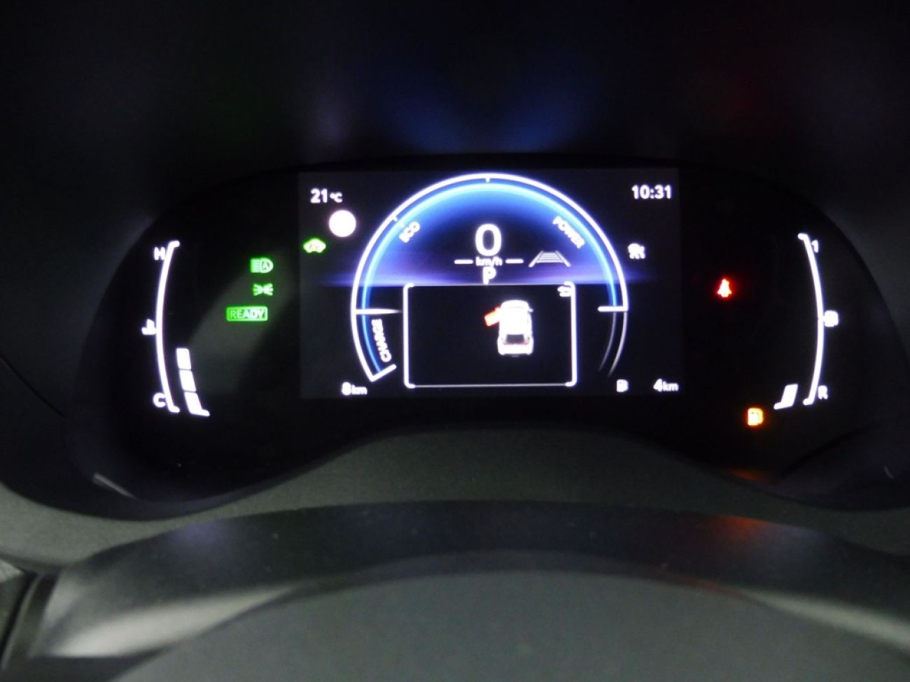 Mandataire TOYOTA YARIS CROSS 116H DYNAMIC MC24