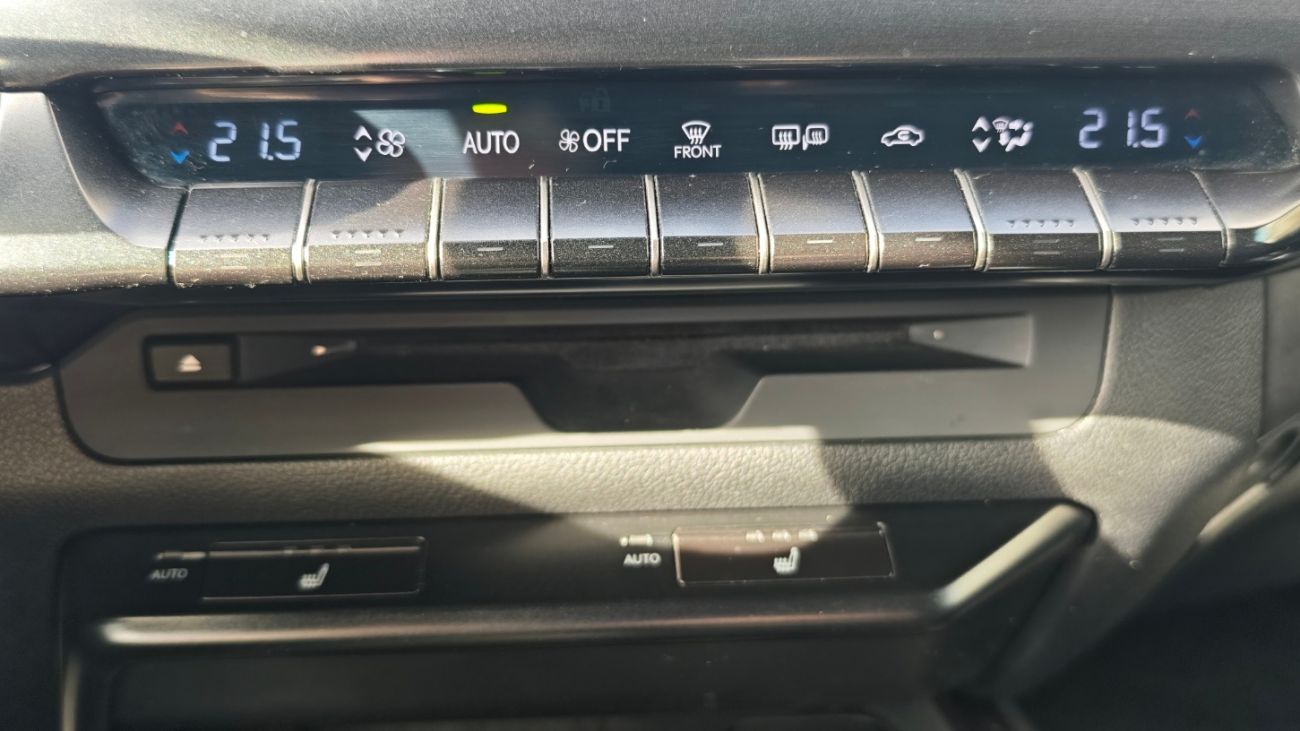 Mandataire LEXUS UX 250h 2WD Luxe