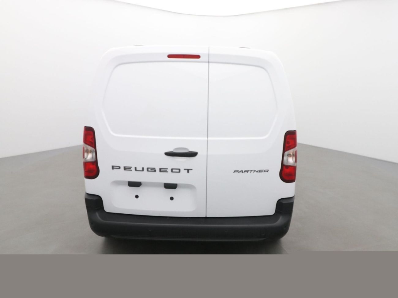 Mandataire PEUGEOT Partner M 650KG BLUEHDI 100CH S&S