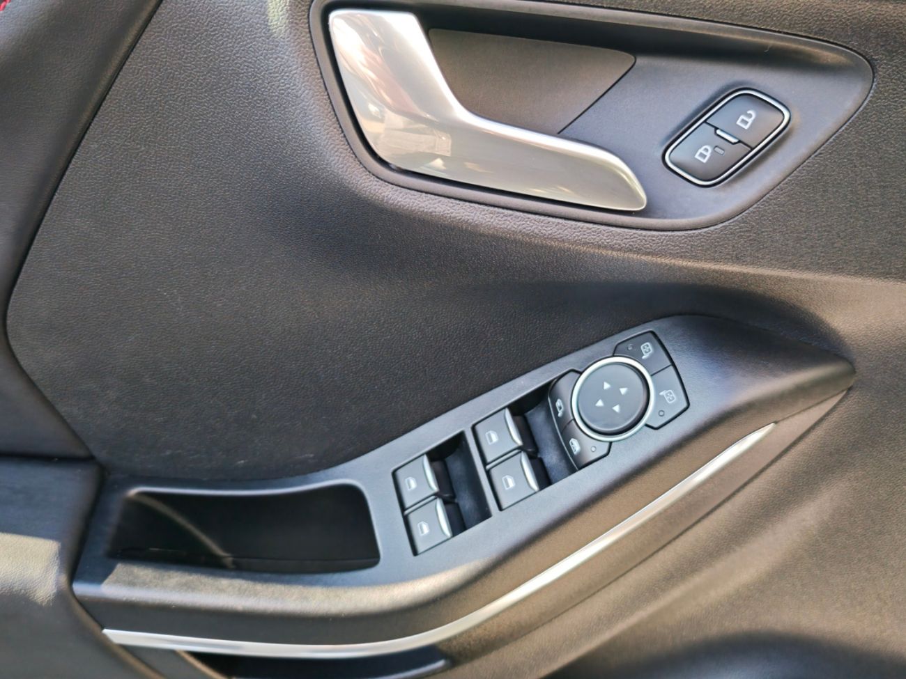 Mandataire Ford PUMA 1.0 EcoBoost 155 ch mHEV S&S BVM6 ST-Line X