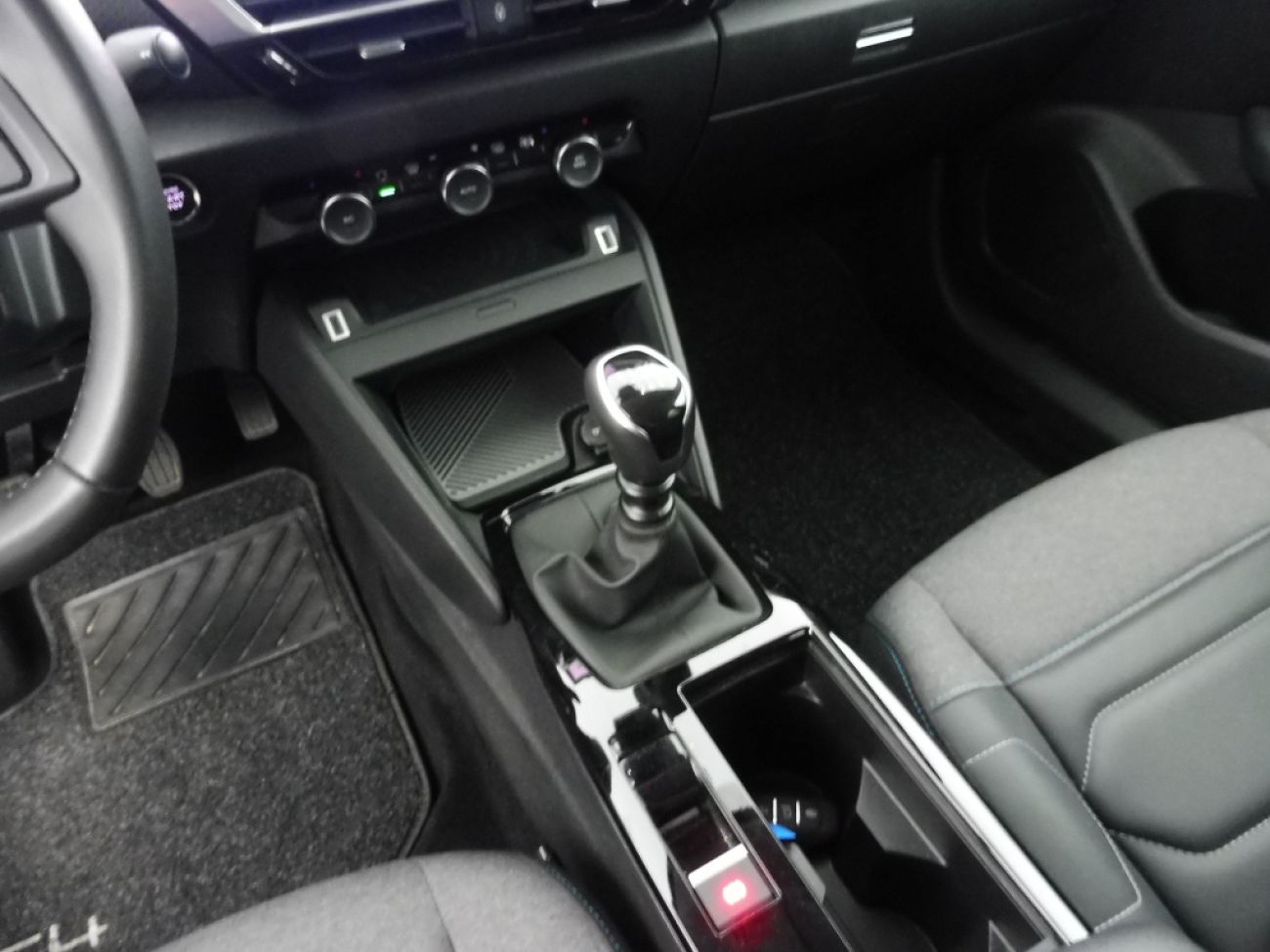 Mandataire Citroën C4 PURETECH 130CH S&S SHINE