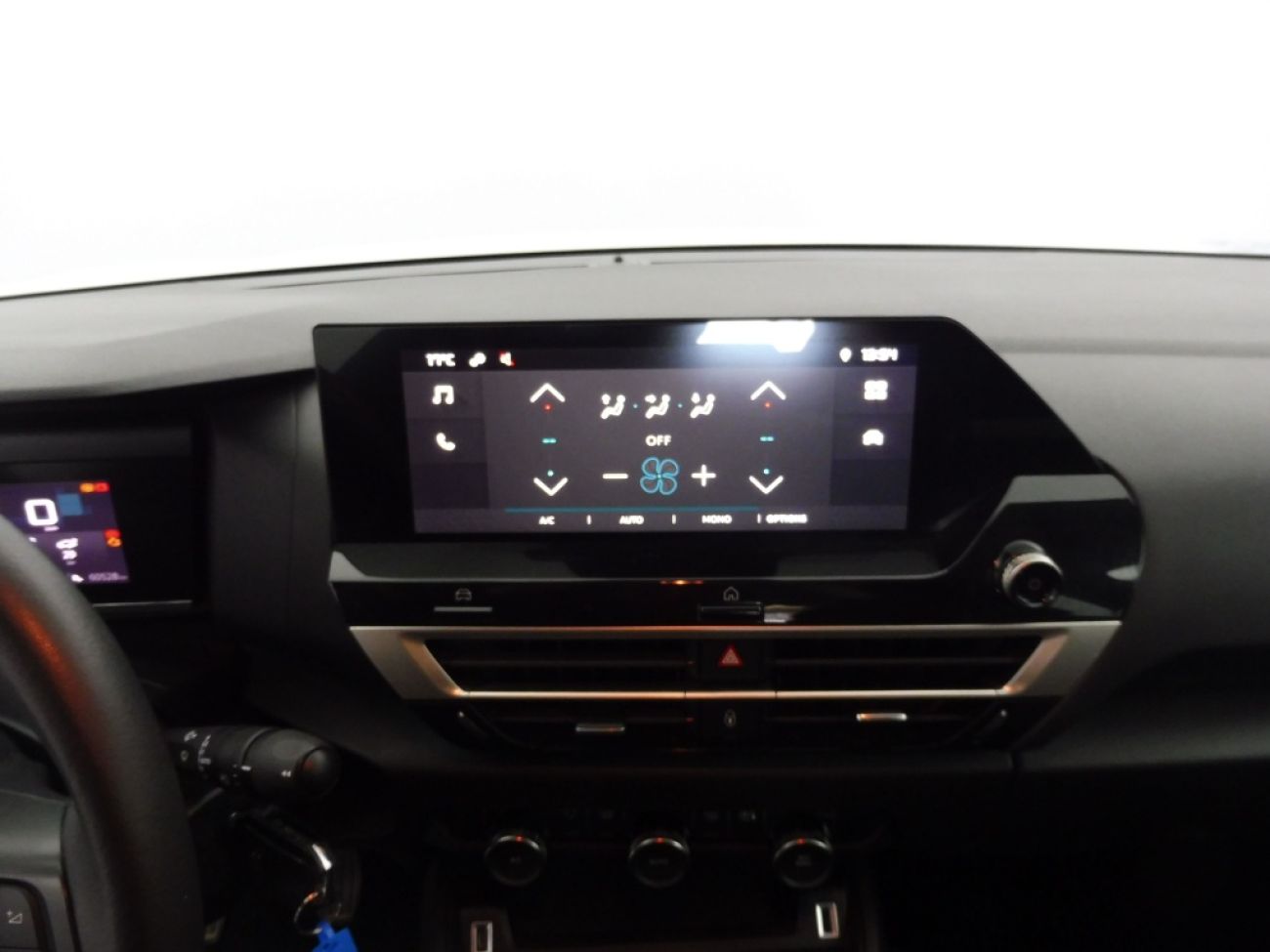 Mandataire Citroën C4 X 1.2 PURETECH 100 FEEL