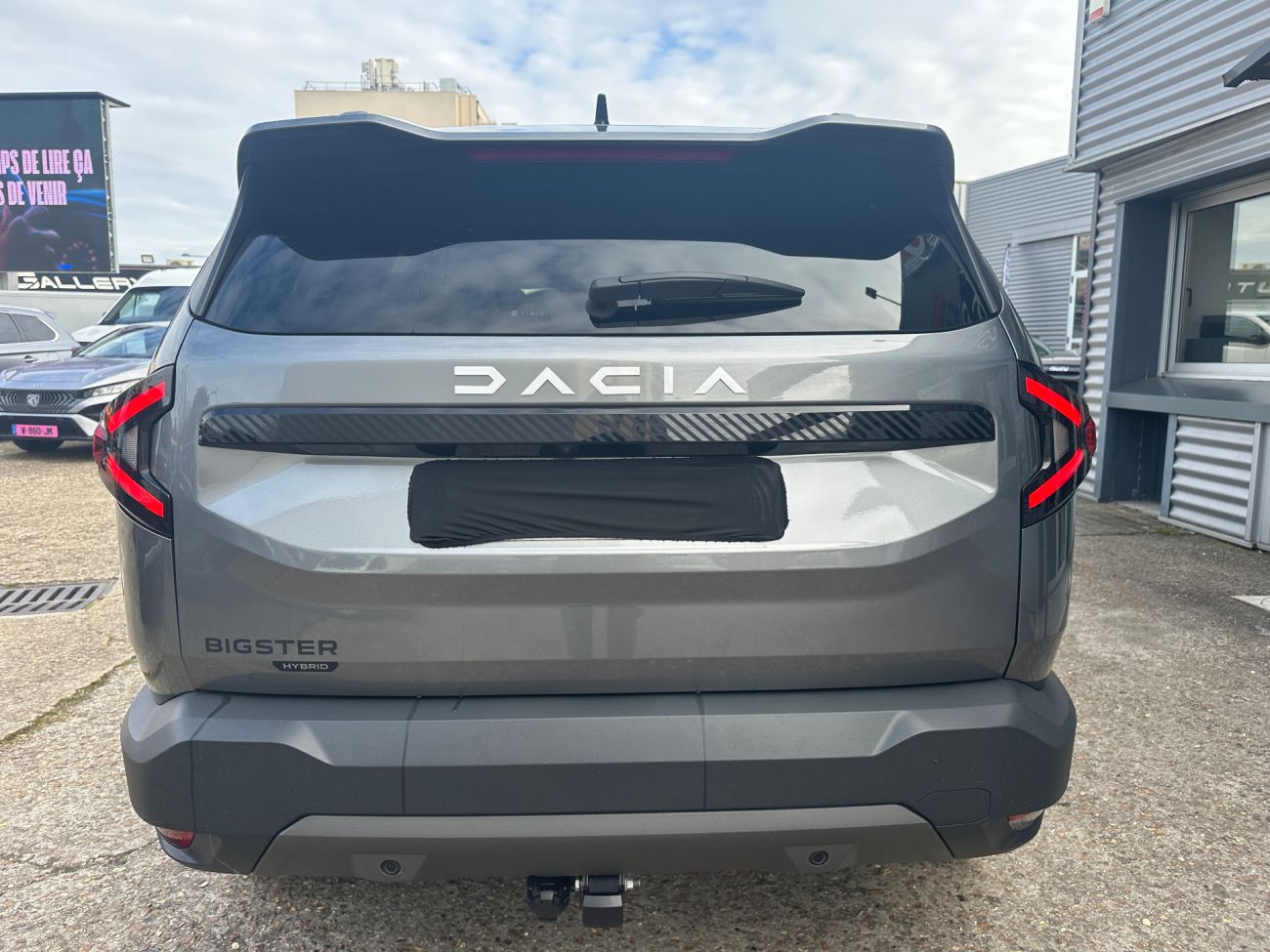 Mandataire Dacia BIGSTER HYBRID 155 Journey