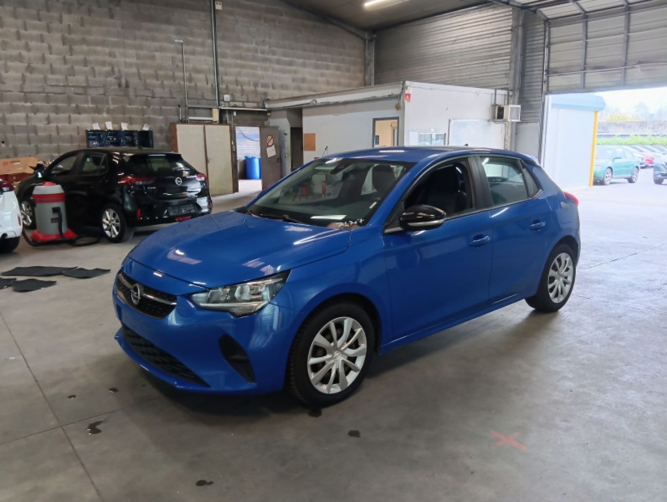 Mandataire Opel Corsa 1.2 100 edition