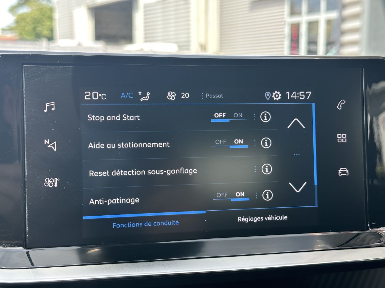 Mandataire Peugeot 2008 PureTech 130 S&S BVM6 Active Pack VISIO PARK