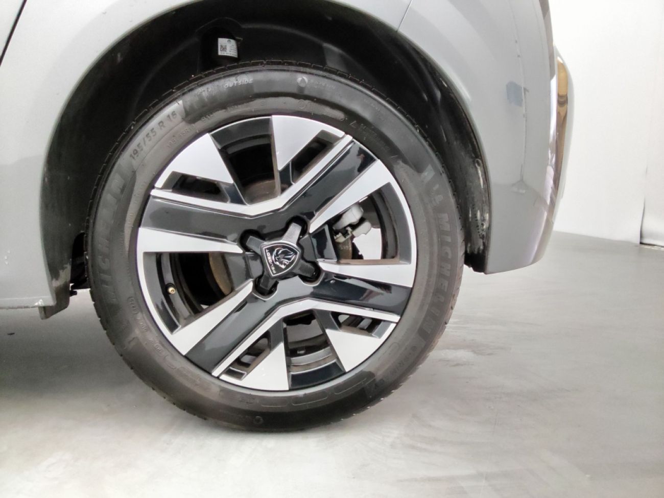 Mandataire PEUGEOT 208 1.2 100CH S&S ALLURE